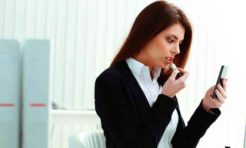 produse de retusat machiajul