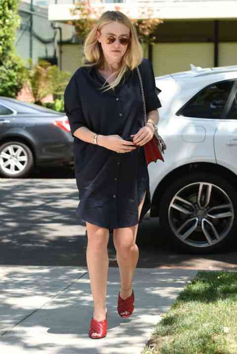 saboti dakota-fanning