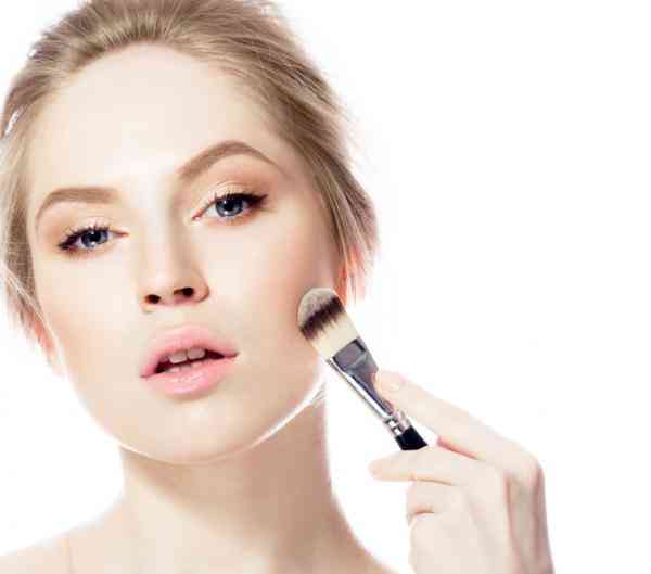 aplicare-pudra-translucida