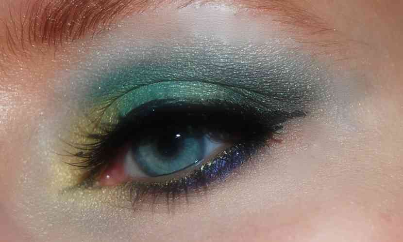 farduri-ochi-colorate