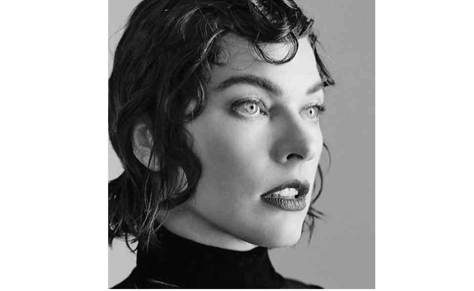 look-simplu-milla-jovocich