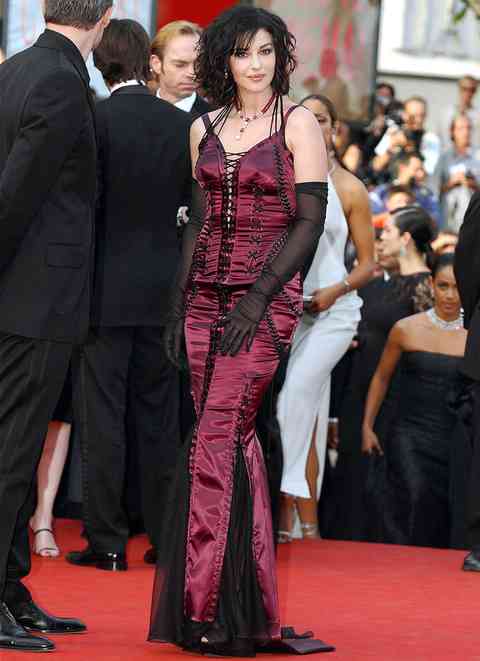 monica-bellucci-tinuta-gotica