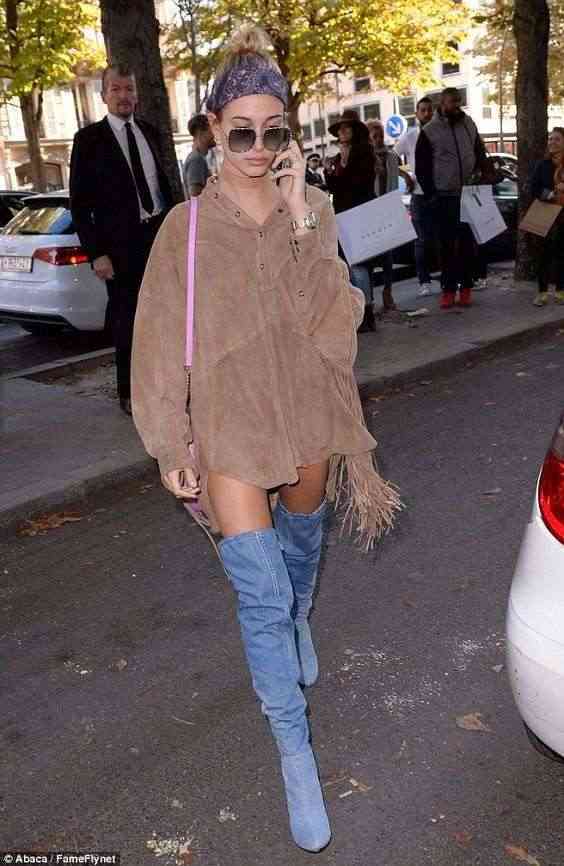 hailey-baldwin-cizme-denim