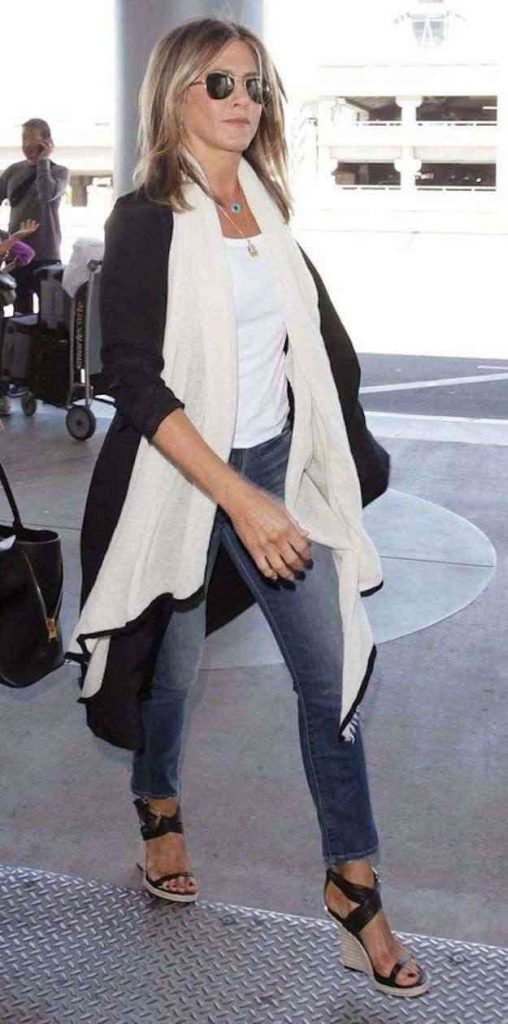 jennifer-aniston-cu-fular