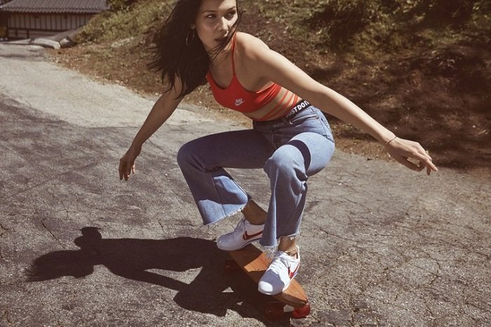 Bella Hadid și Nike celebrează 45 de ani de Nike Cortez