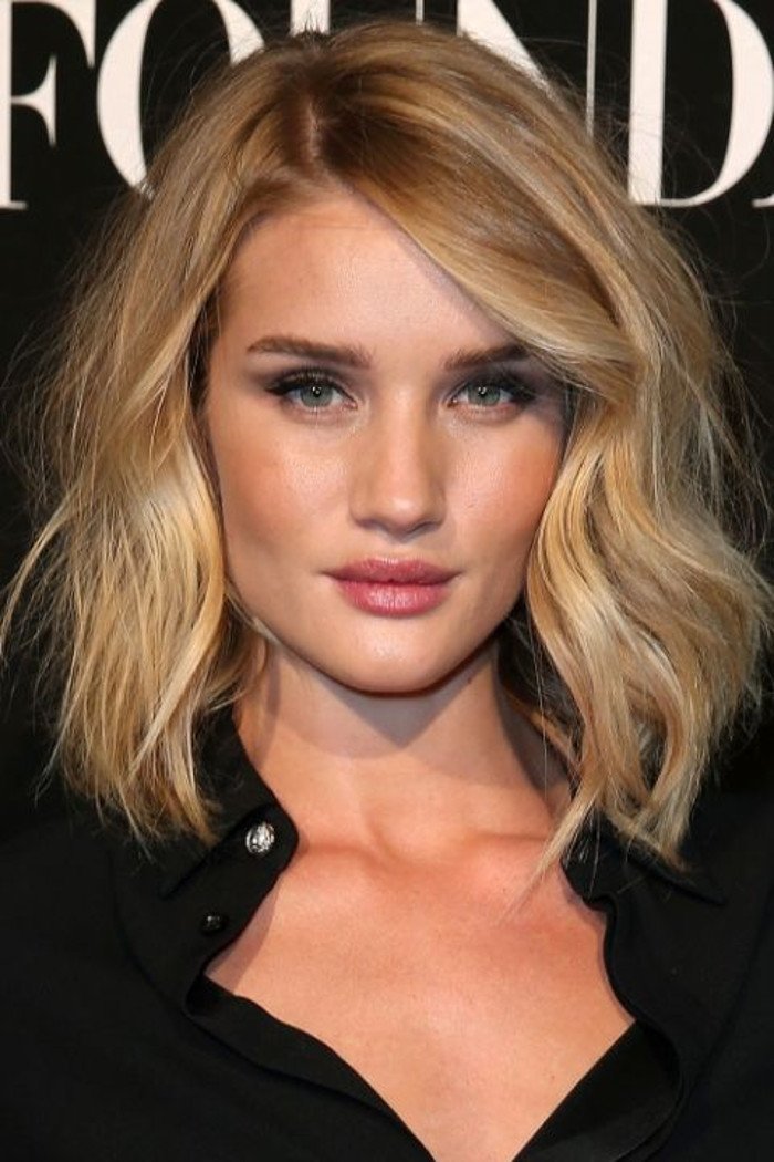 Ce nuanțe de blond se poartă în această vară