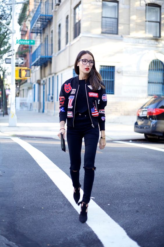 Jachete bomber la modă