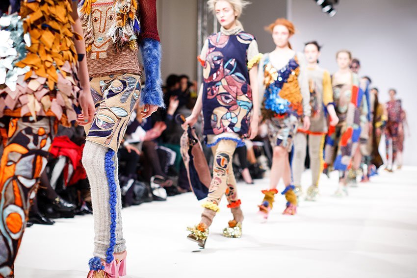 Culori la moda 2019 – cele mai noi tendinte culori la moda 2019