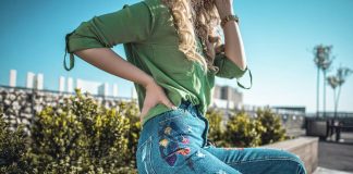 Blugii, o piesa vestimentara cu istorie