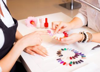 Vrei să ai succes în industria beauty din Bucuresti? Înscrie-te la cursuri de manichiură-pedichiură și învață secrete de la profesioniști!