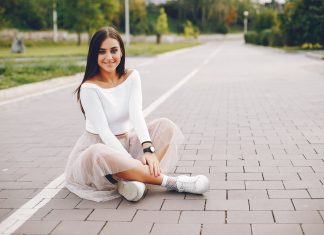 Descoperă avantajele sosetelor scurte de damă pentru vară