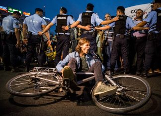 Cum sa utilizezi fotografia documentara pentru a-ti imbogati calatoriile