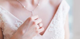Bijuterii delicate vs. statement – ce se poartă în ziua nunții tale?