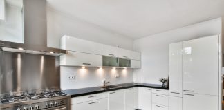 Bucătăria la modă: tendințe, culori și electrocasnice care schimbă jocul