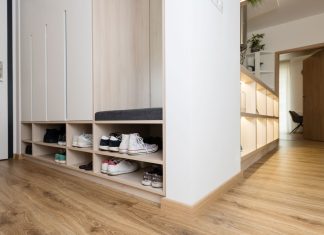 Cum să echipezi un hol pentru depozitarea hainelor, încălțămintei și a altor lucruri