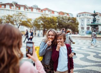 Cele mai bune piețe și zone comerciale din Lisabona pentru shopping și gastronomie